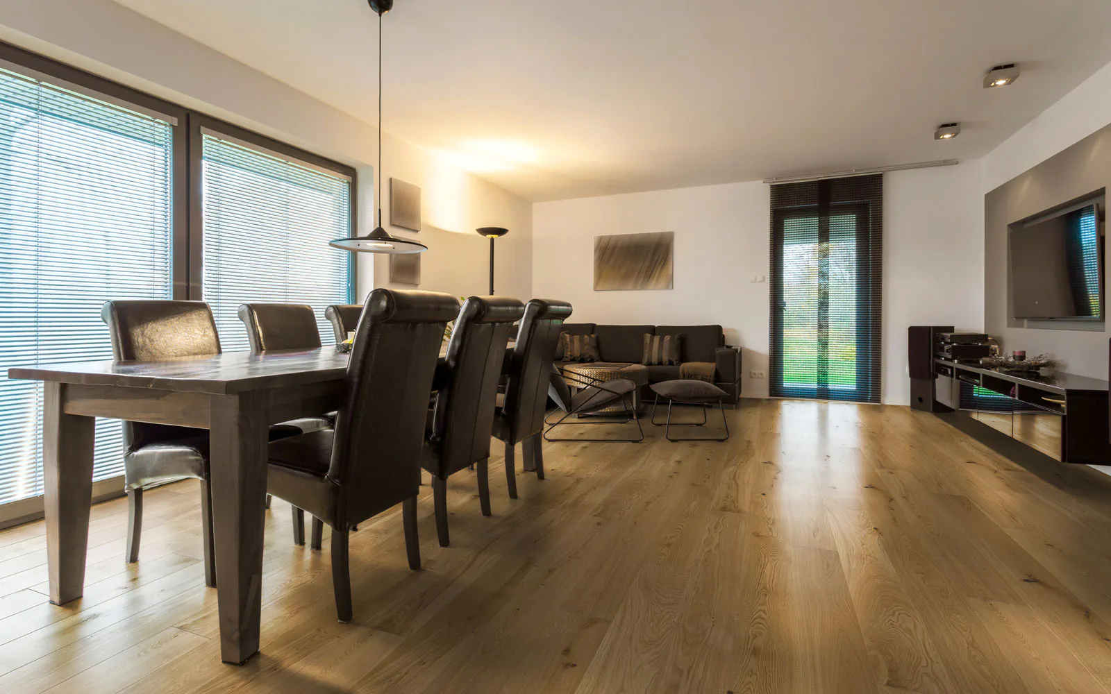 Viking Big Sky Chisholm White Oak hardwood flooring 7½″ wide
